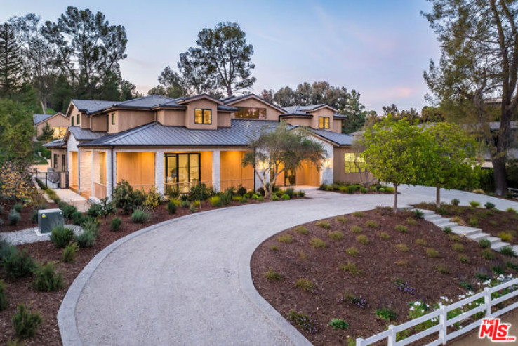 7 Bed Home for Sale in Hidden Hills, California