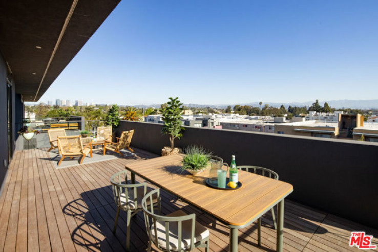 Residential Lease in Culver City