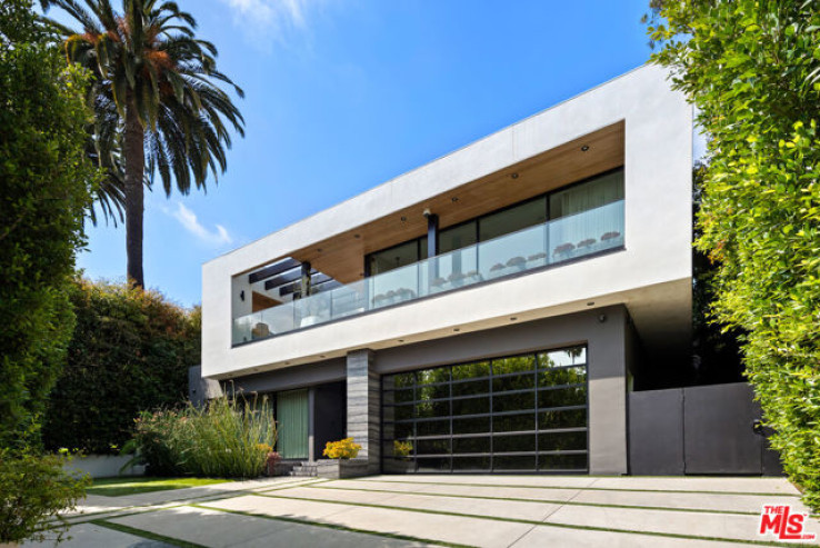 6 Bed Home for Sale in Los Angeles, California