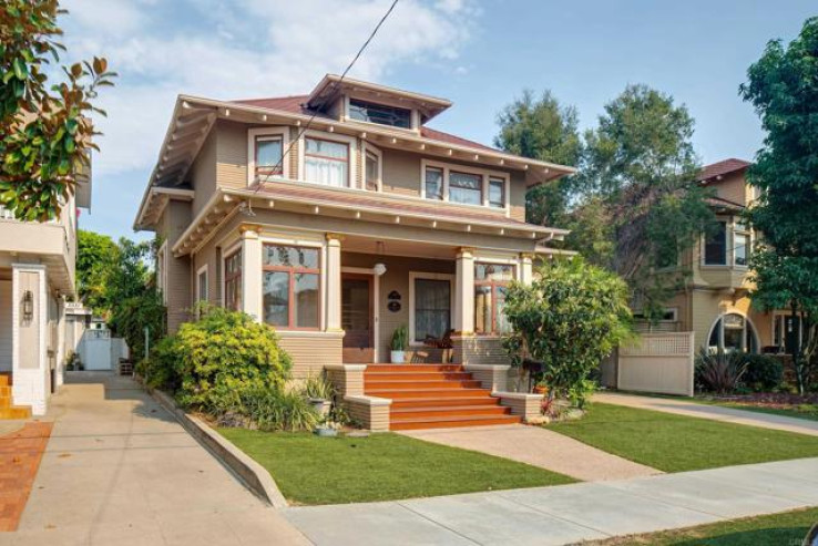 Residential Home in Mission Hills