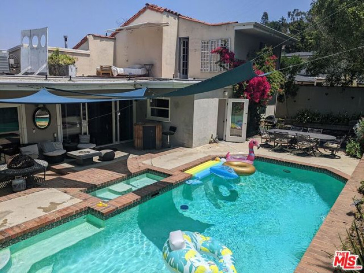 3 Bed Home to Rent in Studio City, California