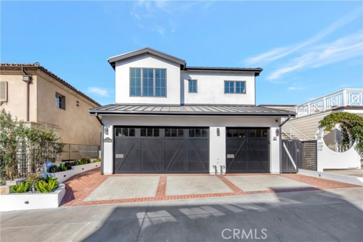 3 Bed Home for Sale in Corona del Mar, California