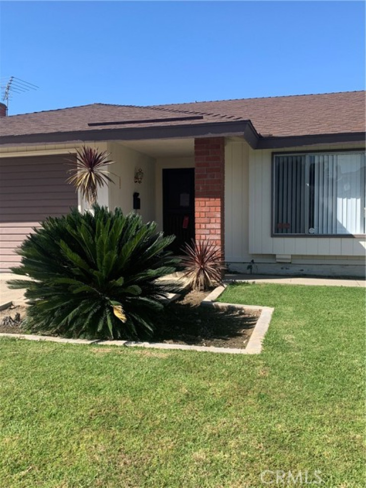 4 Bed Home to Rent in Anaheim, California