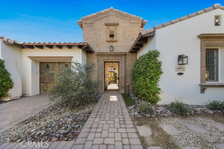 Residential Home in La Quinta South of HWY 111