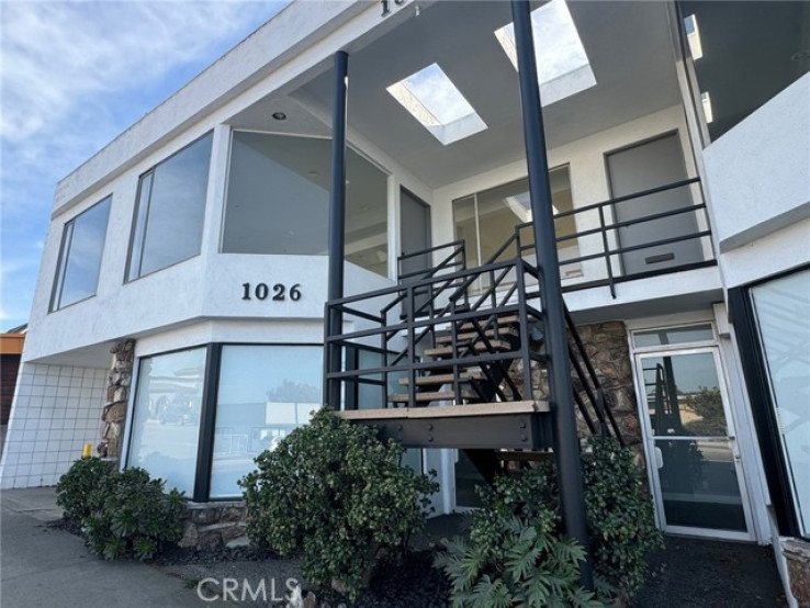 Commercial Sale in Manhattan Bch Hill