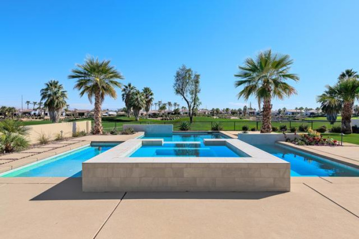 Residential Home in La Quinta South of HWY 111