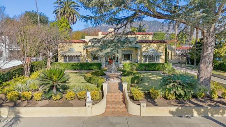 5 Bed Home for Sale in Pasadena, California