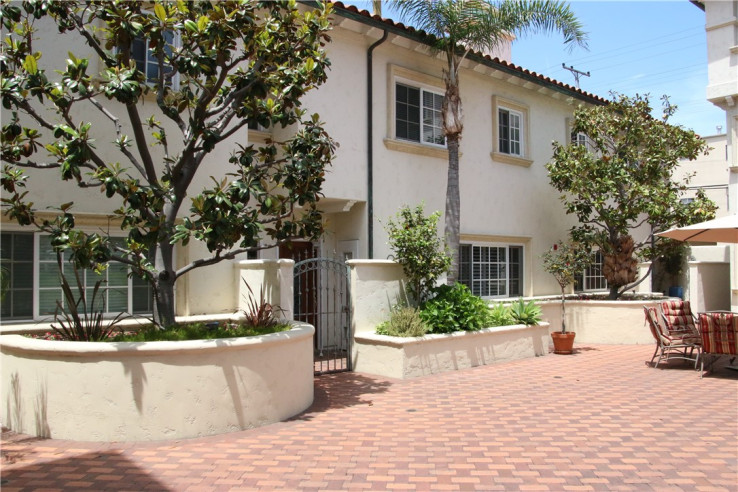 Residential Lease in Downtown Area, Alamitos Beach