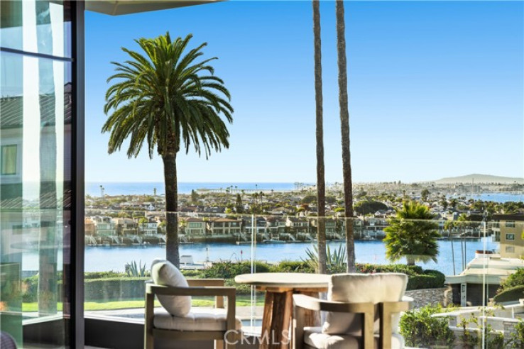 3 Bed Home for Sale in Corona del Mar, California