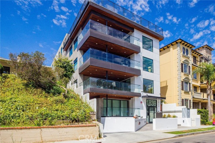 Residential Home in Westwood - Century City