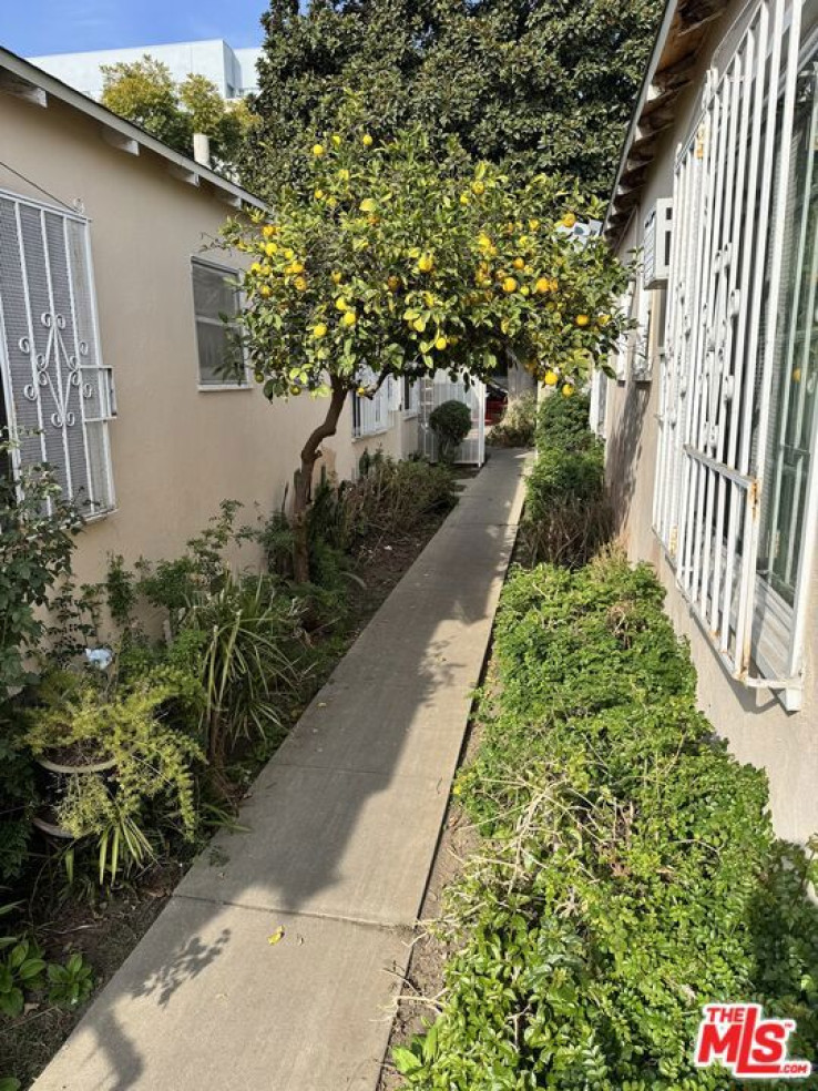 1 Bed Home to Rent in West Hollywood, California