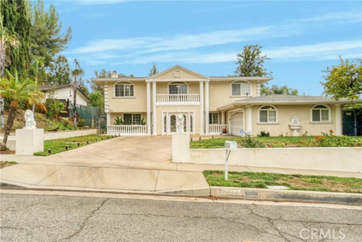 5 Bed Home for Sale in Calabasas, California