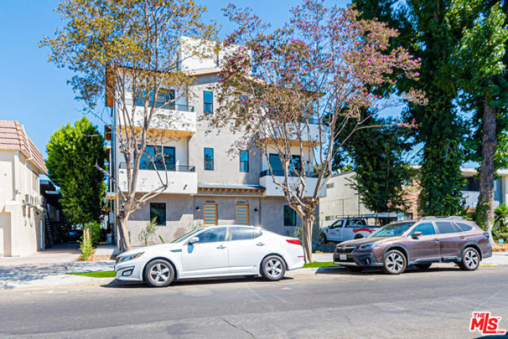  Income Home for Sale in North Hollywood, California