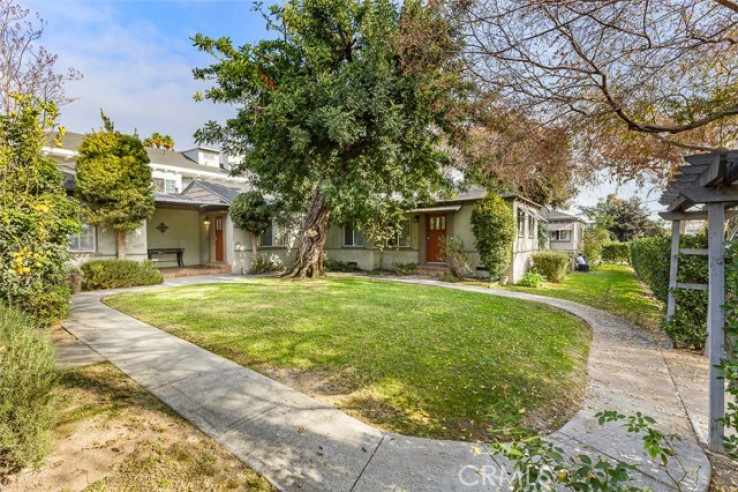  Income Home for Sale in Pasadena, California