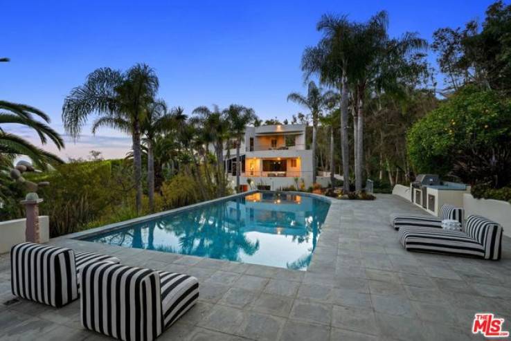 4 Bed Home for Sale in Malibu, California