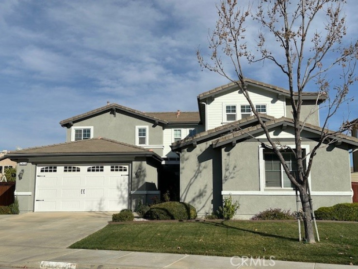 6 Bed Home to Rent in Murrieta, California