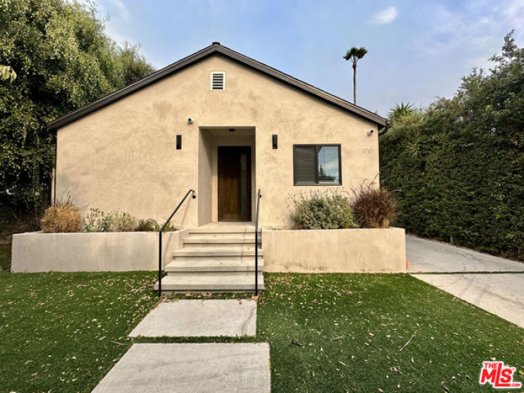 5 Bed Home to Rent in Los Angeles, California