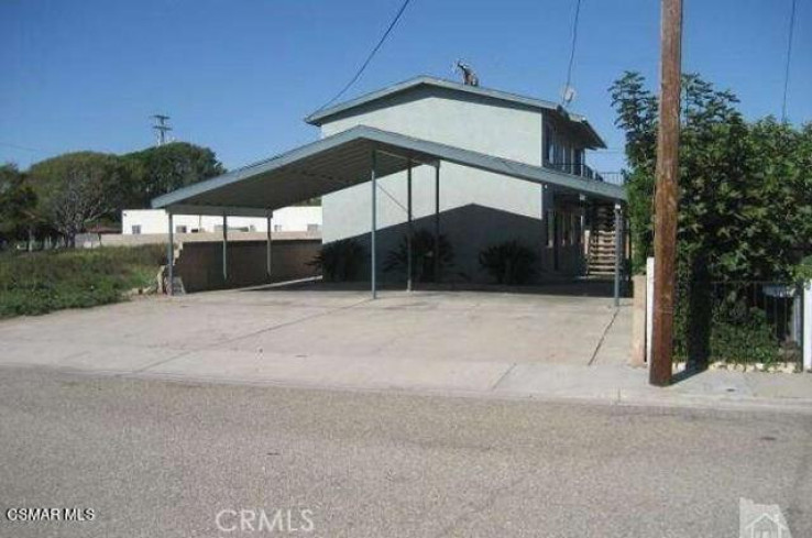 Residential Lease in Oxnard - Southwest / Port Huenem