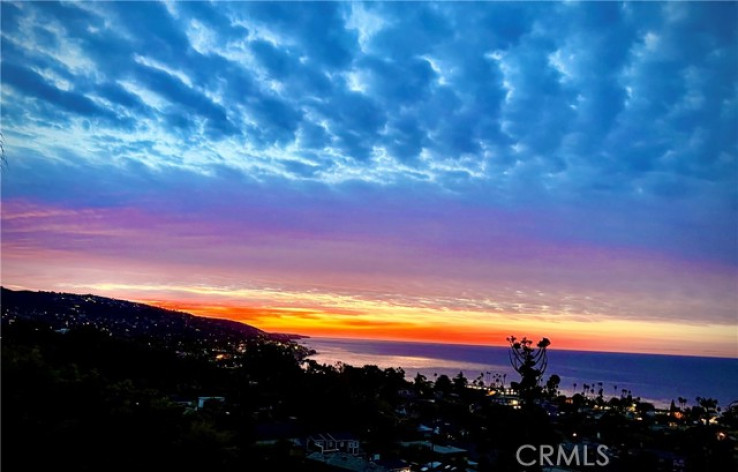 3 Bed Home to Rent in Laguna Beach, California