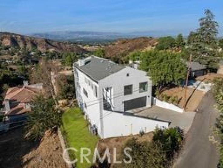 Residential Lease in Calabasas