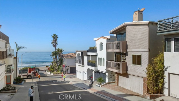 3 Bed Home for Sale in Manhattan Beach, California