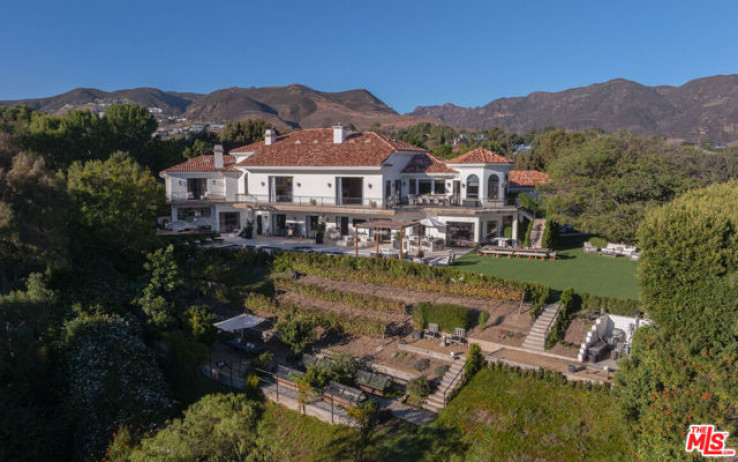 5 Bed Home for Sale in Malibu, California