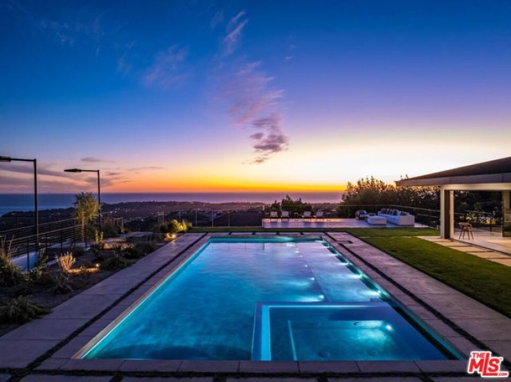 5 Bed Home for Sale in Malibu, California