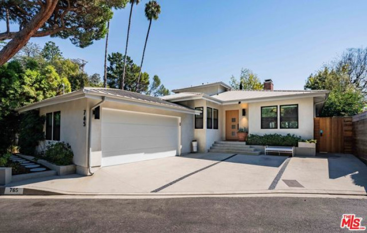 4 Bed Home for Sale in Los Angeles, California