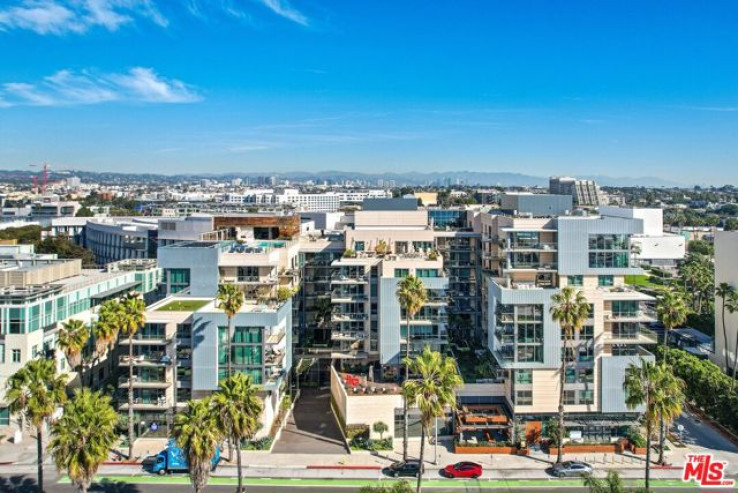 Residential Lease in Santa Monica