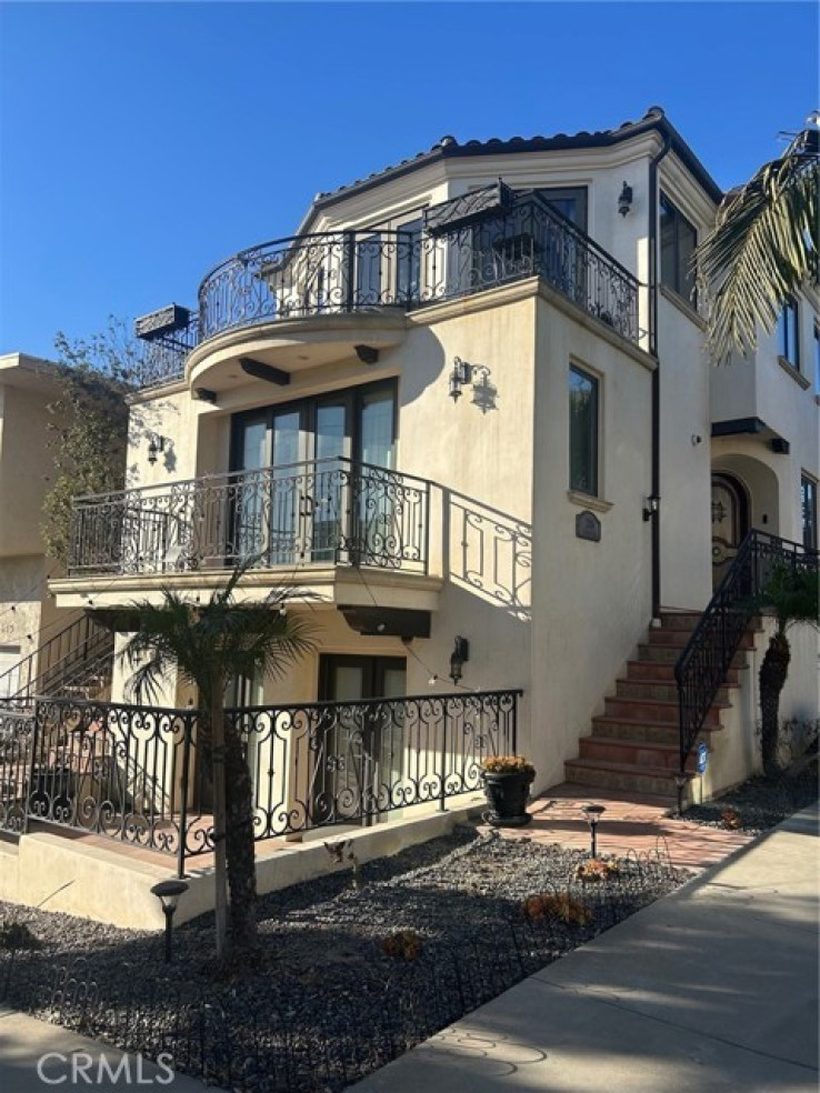 4 Bed Home to Rent in Manhattan Beach, California