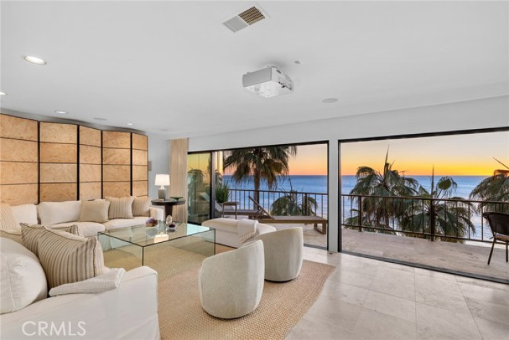 2 Bed Home for Sale in Laguna Beach, California