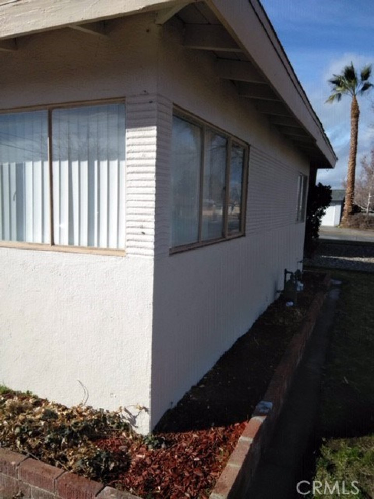 3 Bed Home to Rent in Lancaster, California