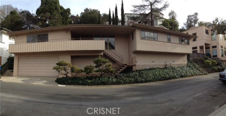 Residential Lease in Hollywood Hills East