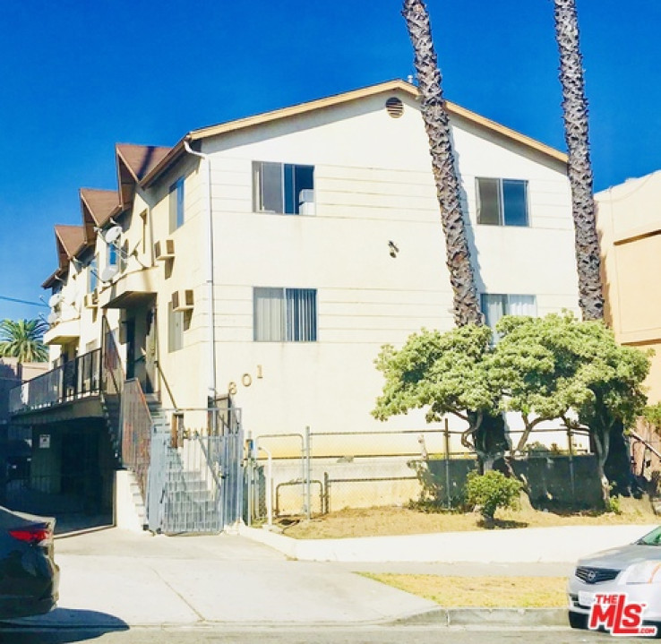  Income Home for Sale in Los Angeles, California