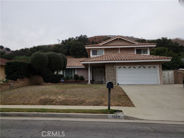 4 Bed Home to Rent in Hacienda Heights, California