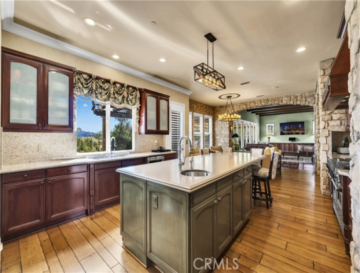 6 Bed Home for Sale in Calabasas, California