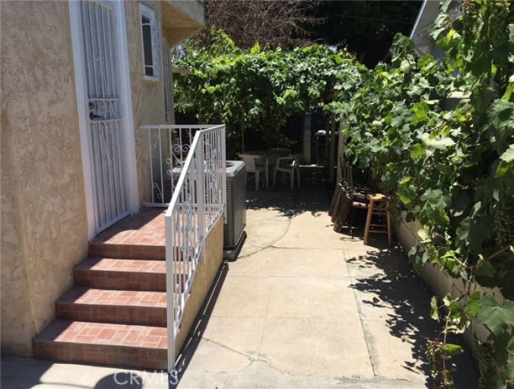 2 Bed Home to Rent in Hollywood, California