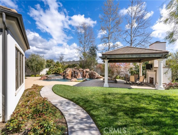 4 Bed Home for Sale in Calabasas, California