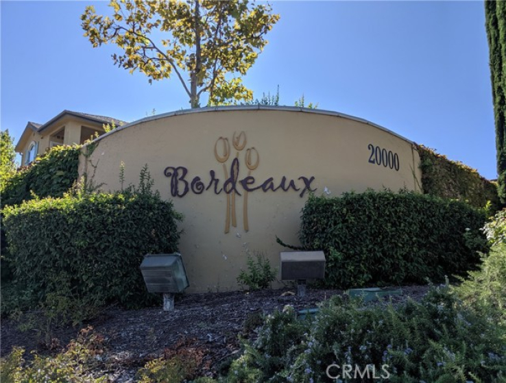 1 Bed Home to Rent in Saugus, California