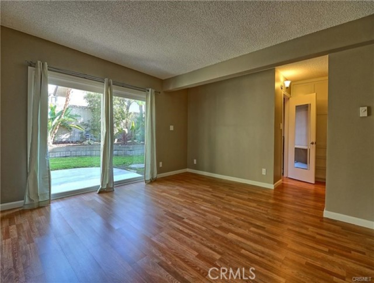 2 Bed Home to Rent in Manhattan Beach, California