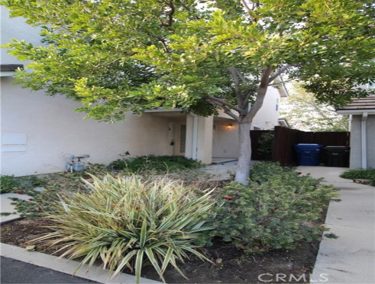 2 Bed Home to Rent in Northridge, California