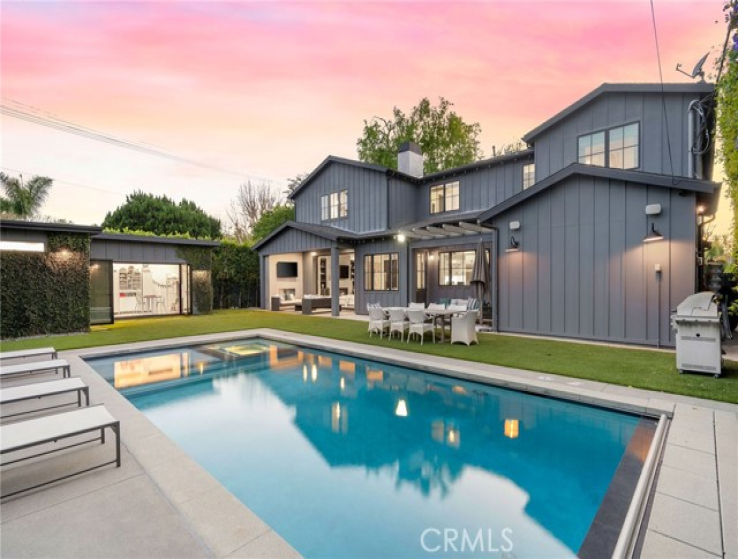 5 Bed Home for Sale in Studio City, California