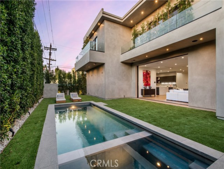 5 Bed Home for Sale in Los Angeles, California