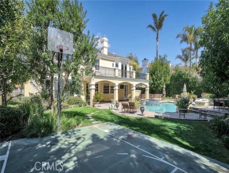 5 Bed Home for Sale in Calabasas, California