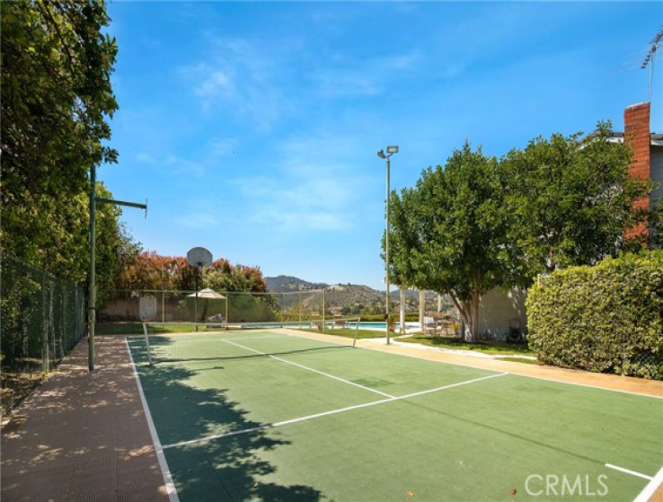 5 Bed Home for Sale in Calabasas, California