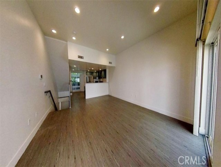 3 Bed Home to Rent in Studio City, California