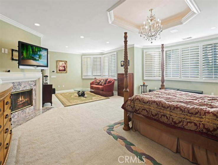 6 Bed Home for Sale in Calabasas, California