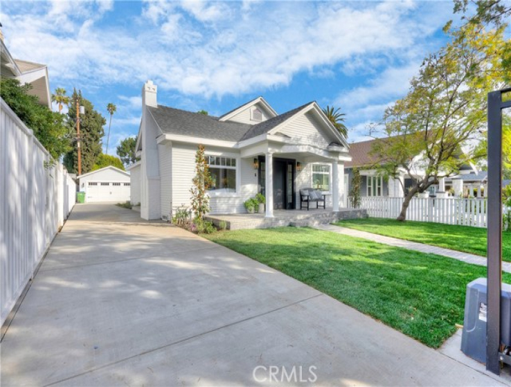 3 Bed Home for Sale in Los Angeles, California