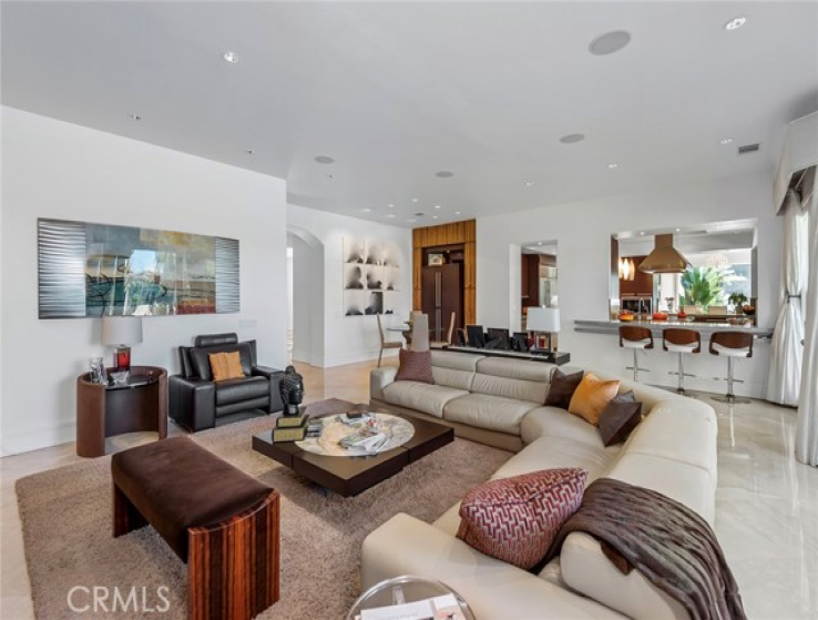 6 Bed Home for Sale in Calabasas, California