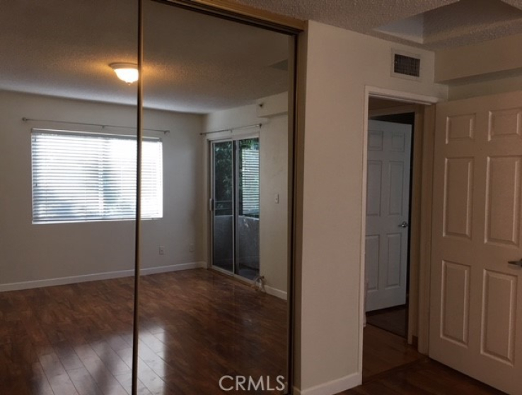 3 Bed Home to Rent in Glendale, California